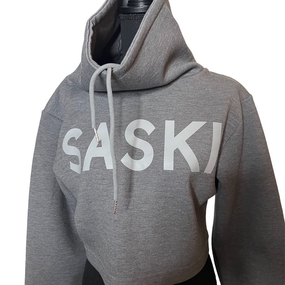 Saski‎ fish mouth collar, crop sweater size S A4